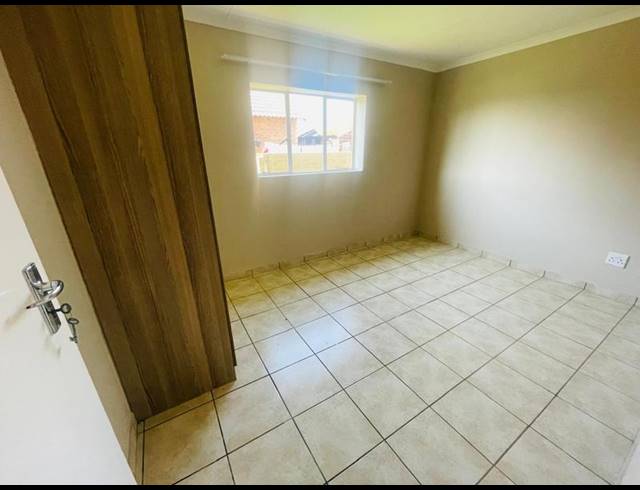 3 BEDROOM TOWNHOUSE FOR SALE IN WATERKLOOF